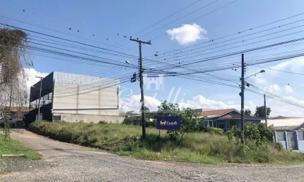 Terreno de esquina na Rua Professora Braulina Carneiro de Quadros