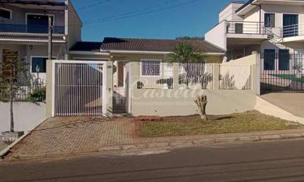 Casa para à venda, no Bairro Jardim Carvalho, PONTA GROSSA - PR