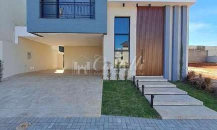 Casa para  à venda, no Bairro  Uvaranas, PONTA GROSSA - PR