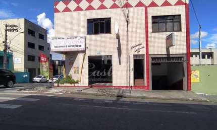 Excelente sala comercial para alugar no Centro de Ponta Grossa.