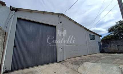 Barracão comercial para locação na Rua Amadeu Maggi, 105, Orfãs. Com aprox. 400,