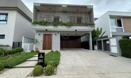 Casa com 3 suÍtes no condomÍnio caledonia , Santa Regina, Camboriú - SC