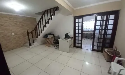 Sobrado com 2 dormitórios à venda, 253 m² por R$ 320.000,00 - Jardim Bom Recanto - Mauá/SP