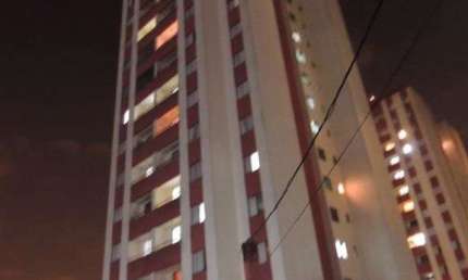 Apartamento com 2 dormitórios à venda, 58 m² por R$ 260.000,00 - Jardim do Estádio - Santo André/SP