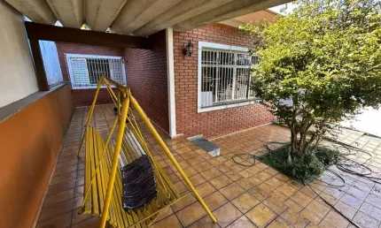 Casa com 3 dormitórios com suíte e uma edícula à venda por R$ 742.000 - Jardim Pedroso - Mauá/SP