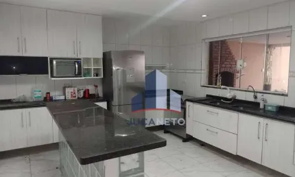 Casa com 4 dormitórios para alugar, 450 m² por R$ 6.500/mês - Jardim Las Vegas - Santo André/SP