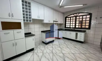 Sobrado com 4 dormitórios para alugar, 440 m² por R$ 6.500,00/mês - Vila Guarani - Mauá/SP