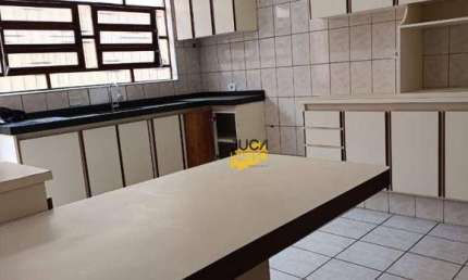 Casa com 3 dormitórios à venda, 147 m² por R$ 550.000,00 - Vila Tavolaro - Ribeirão Pires/SP