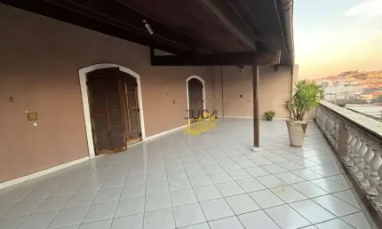 Sobrado com 3 dormitórios para alugar, 323 m² por R$ 4.277,00/mês - Jardim Pilar - Mauá/SP