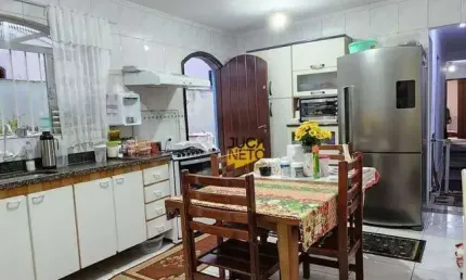Casa com 7 dormitórios à venda, 335 m² por R$ 650.000 - Jardim Guapituba - Mauá/SP