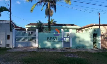 Casa térrea, de 500m2, com suíte, em condomínio, disponível pra venda, em cotia - sp
