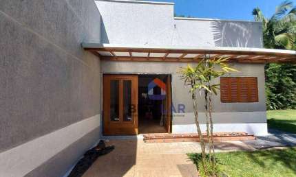 Casa térrea, estilo Ioft, à Venda, em condomínio na Granja Viana/SP.