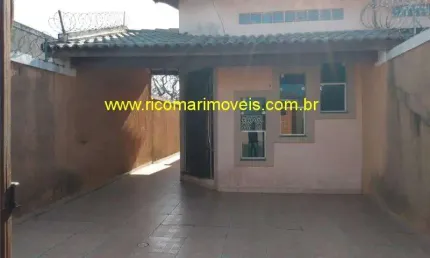 Casa para locação definitiva 2 quartos sendo 1 suite Bairro Tupy Itanhaém