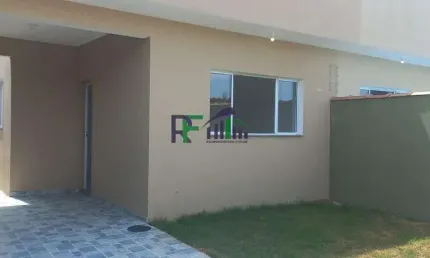 Casa Nova 2 dorm. sendo 1 suite espaço para piscina Bairro Jamaica Itanhaém