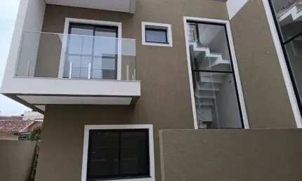 Casa com 3 quartos à venda na Rua Luiz Gallieri, 130, Uberaba, Curitiba