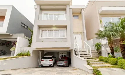 Casa alto padrão 3 quartos com suíte Condomínio fechado