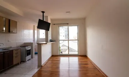 Apartamento 2 quartos com sacada e vaga de garagem coberta