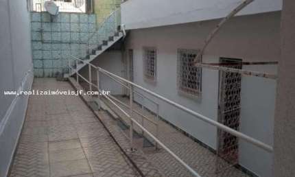 Casa para Venda em Juiz de Fora, Lourdes, 5 dormitórios, 1 suíte, 4 banheiros