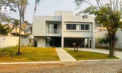 Maravilhosa casa Condomínio Aldeias do Lago - Seção A