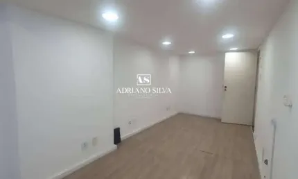 Sala comercial à venda na Avenida Ernani do Amaral Peixoto, Centro, Niterói
