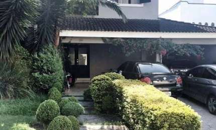 Casa Ampla no Alpha 3  -Próxima a Portaria - Estuda Permuta!