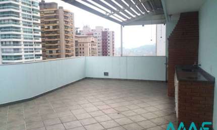 Cobertura no Edif. Regina no Centro de Alphaville - 4 Dorm. com 264m2
