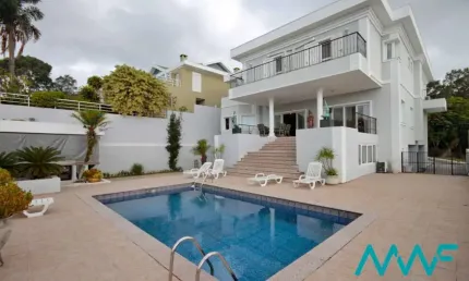 Casa Ampla Estilo Neoclássico no Alphaville 08 - Linda Vista!