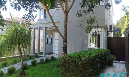 Linda Casa com 4 Suítes no Genesis 1- Preço de Oportunidade!