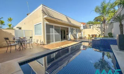 Alphaville 1 - Casa Semi-térrea Repaginada - Valor R$5.650.000,00