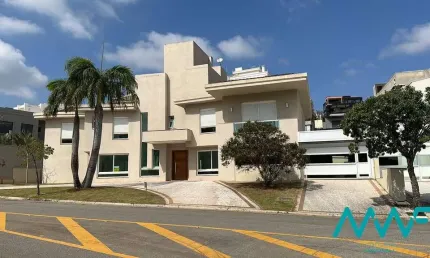 Casa Ampla no Genesis 2 - Ao lado do Clube do Condomínio!