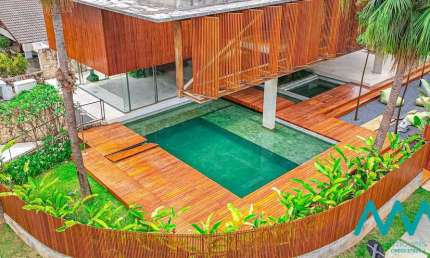 Casa Moderna de Esquina no Residencial Alphaville 1