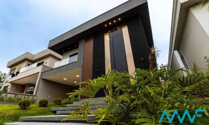 Casa Nova e Moderna no Cond. Itahyê -  Oportunidade!