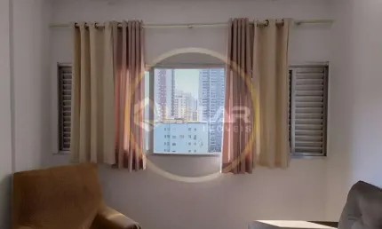 Apartamento em SV,  com 1 quarto, sala, cozinha com armarios, banheiro
