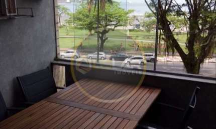 Apartamento de 3 dorms  de frente com dep completa ,frente mar