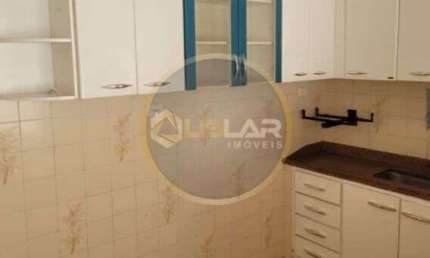 Apartamento no embaré de 3 dorms com 2 wcs e garagem coletiva