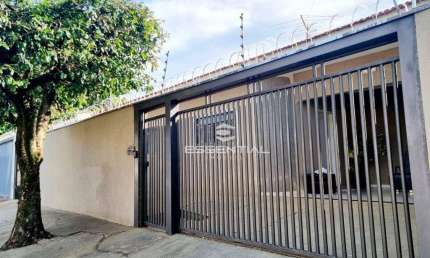Casa Recém Reformada com 3 dormitórios | 165 m² | R$ 437.000 - Jardim Nazareth - São José do Rio Preto/SP