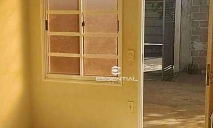 Casa financiada com 2 dormitórios, a venda por R$ 180.000 ou aluguel por R$ 800,00/mês no Bairro Dignidade em São José do Rio Preto/SP