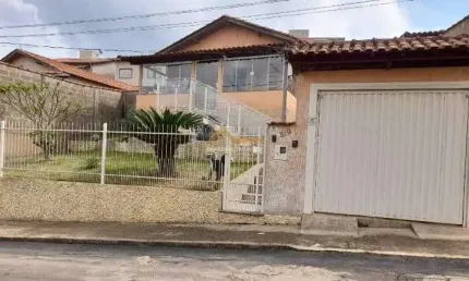 À venda - casa 2 dormitórios em areado - minas gerais