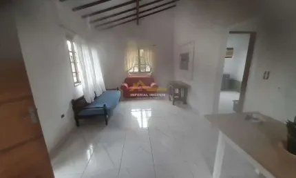 À venda - casa 1 dormitórios no pegorelli - caraguatatuba/sp