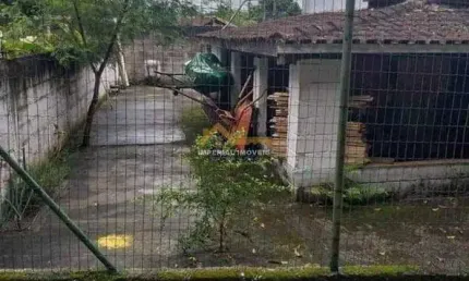 À venda - casa 3 dormitórios na enseada - são sebastião/sp