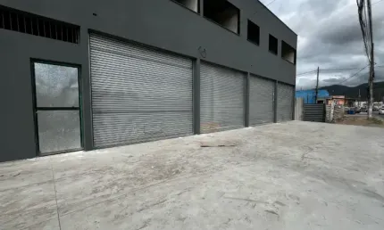 Sala comercial para alugar na Avenida Prefeito Isoldakson Cruz de Brito, 1085, Vila Margarida, Itaguaí