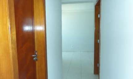 Apartamento com 2 quartos para alugar na Rua J, Cidade Jardim, Anápolis por R$ 1.280