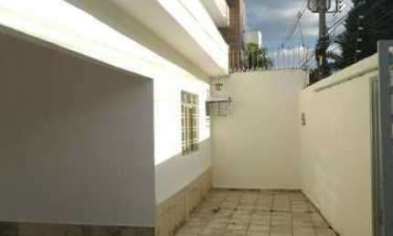 Casa com 3 quartos para alugar na Avenida Senador José Lourenço Dias, Setor Central, Anápolis, 110 m2 por R$ 2.300