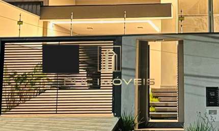 **Casa Moderna e Sofisticada com 3 Dormitórios e Suíte, Próxima à PUC e Shopping Bandeiras!**