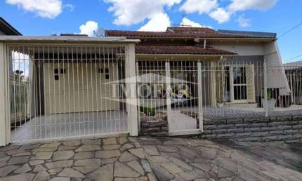Casa com 3 quartos à venda no Cruzeiro, Farroupilha , 148 m2 por R$ 615.000
