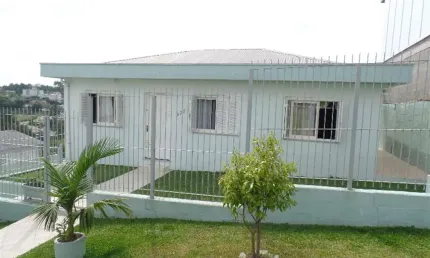Casa com 5 quartos à venda no Industrial, Farroupilha , 200 m2 por R$ 610.000