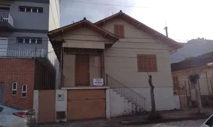 Casa com 4 quartos à venda no Centro, Caxias do Sul , 242 m2 por R$ 430.000