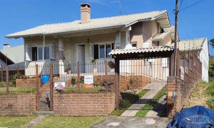 Casa com 3 quartos à venda no Santo Antônio, Farroupilha , 138 m2 por R$ 850.000