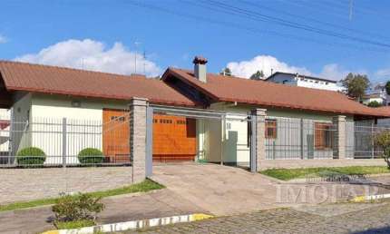 Casa com 3 quartos à venda no Medianeira, Farroupilha , 143 m2 por R$ 1.275.000