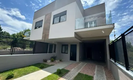 Casa com 3 quartos à venda na Bela Vista, Caxias do Sul , 136 m2 por R$ 849.900